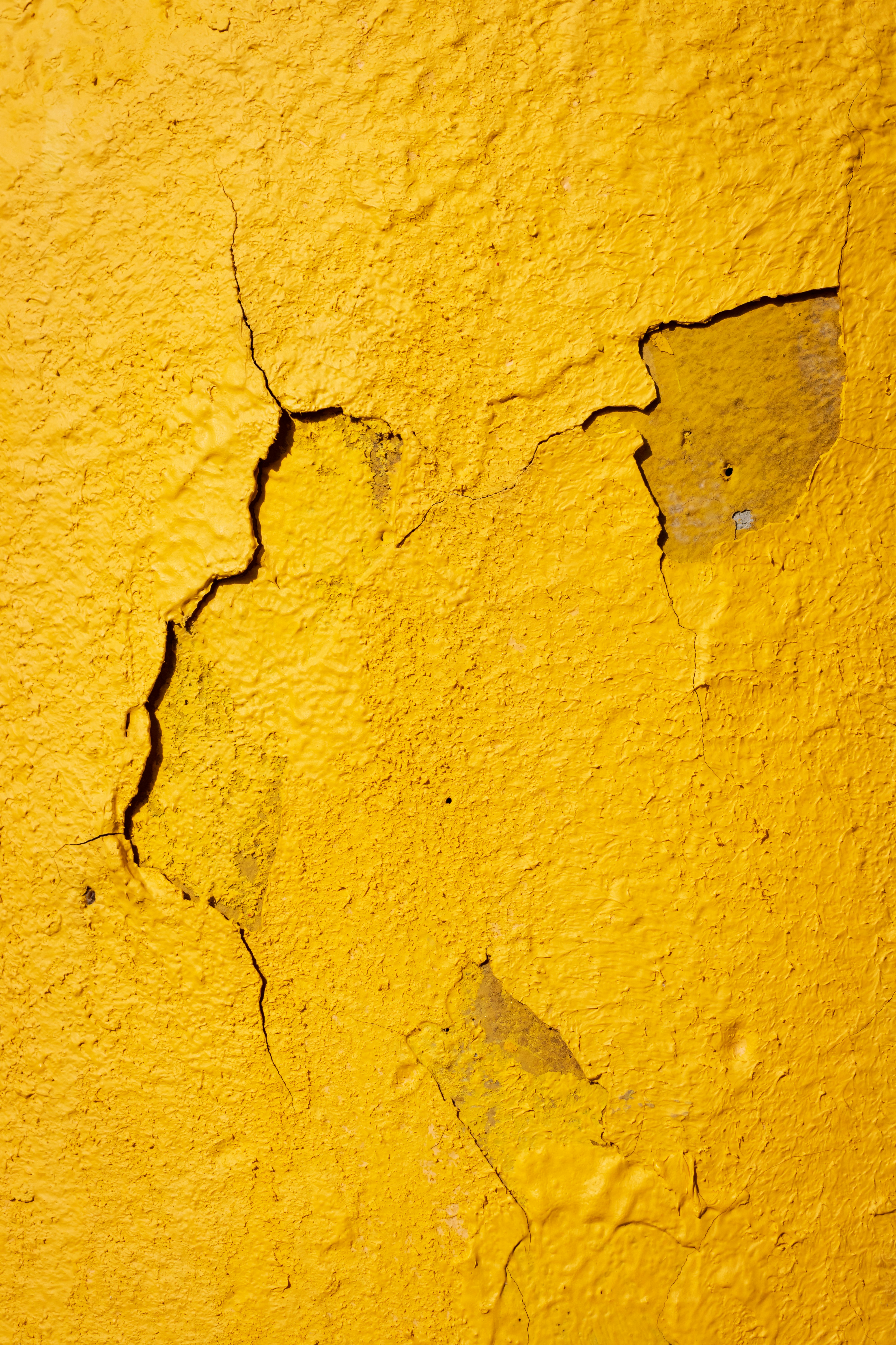 brown and white concrete wall